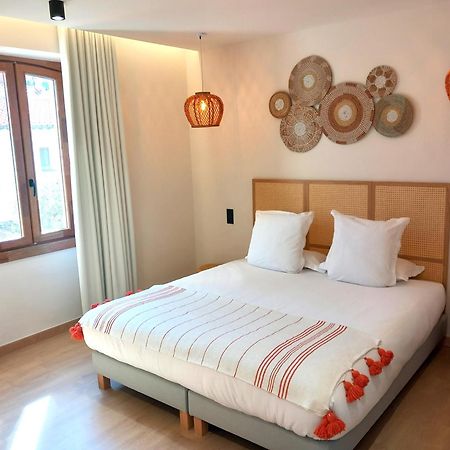 Intense Boutik-Hotel Порт Вендрес Екстериор снимка