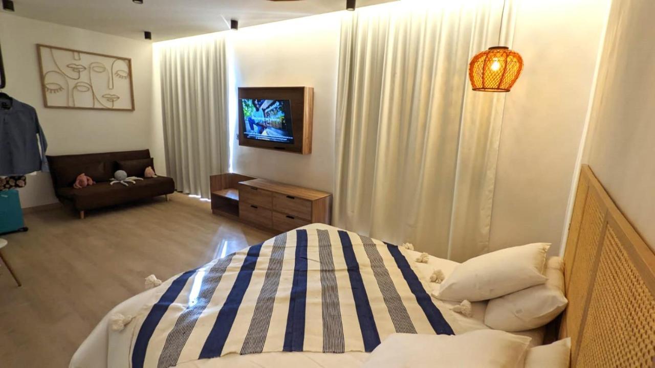 Intense Boutik-Hotel Порт Вендрес Екстериор снимка