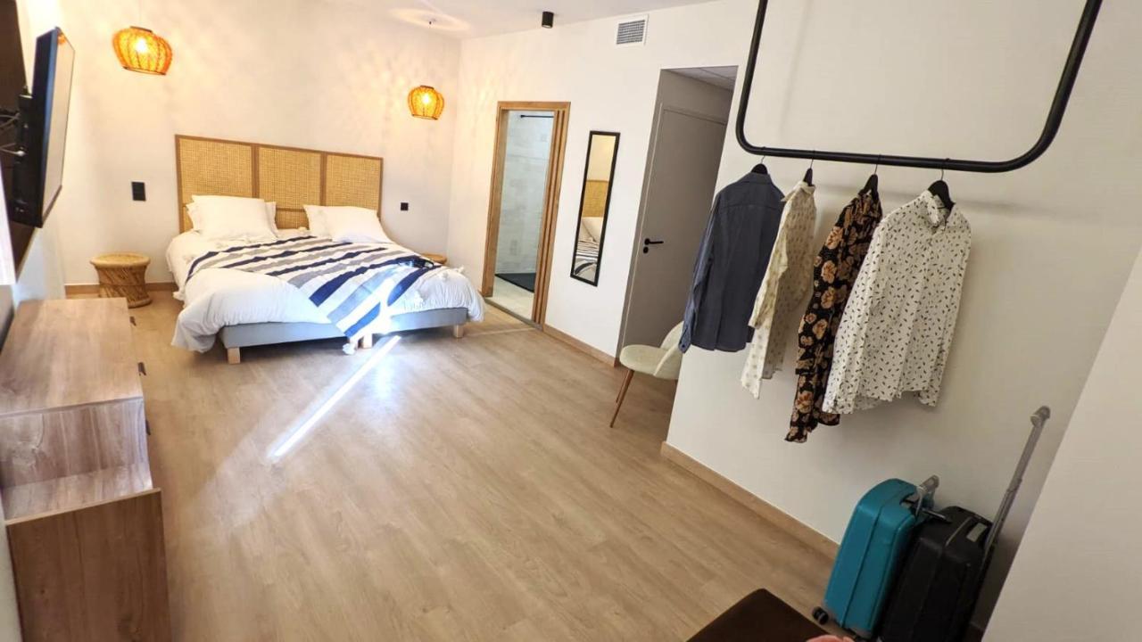 Intense Boutik-Hotel Порт Вендрес Екстериор снимка